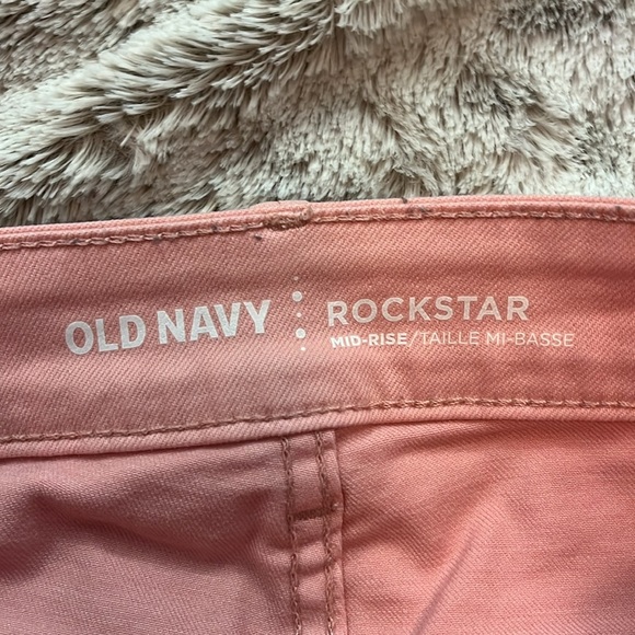 Women’s Old Navy Pink Skinny Jeans - Picture 3 of 4